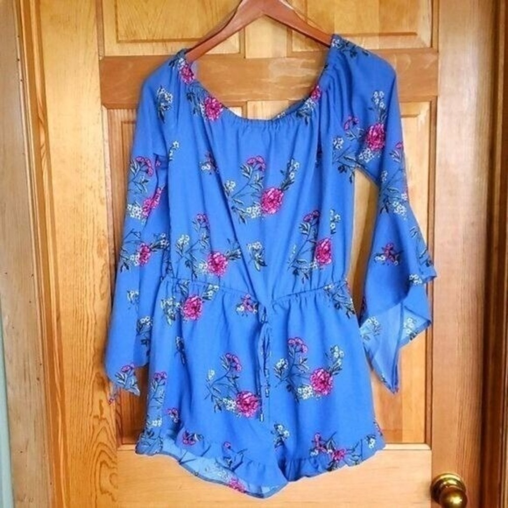 Feathers Blue Floral Off Shoulder Romper Bell Sleeve Ruffle Hem Size L